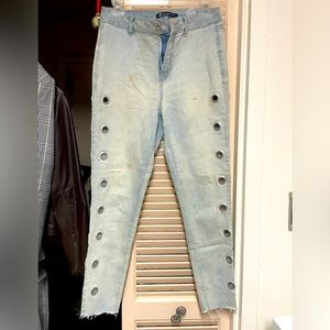 GROMMET DISTRESSED LOOK  JEANS SIZE 9 14”waist 24” INSEAM FRAYED ANKLE JEANS